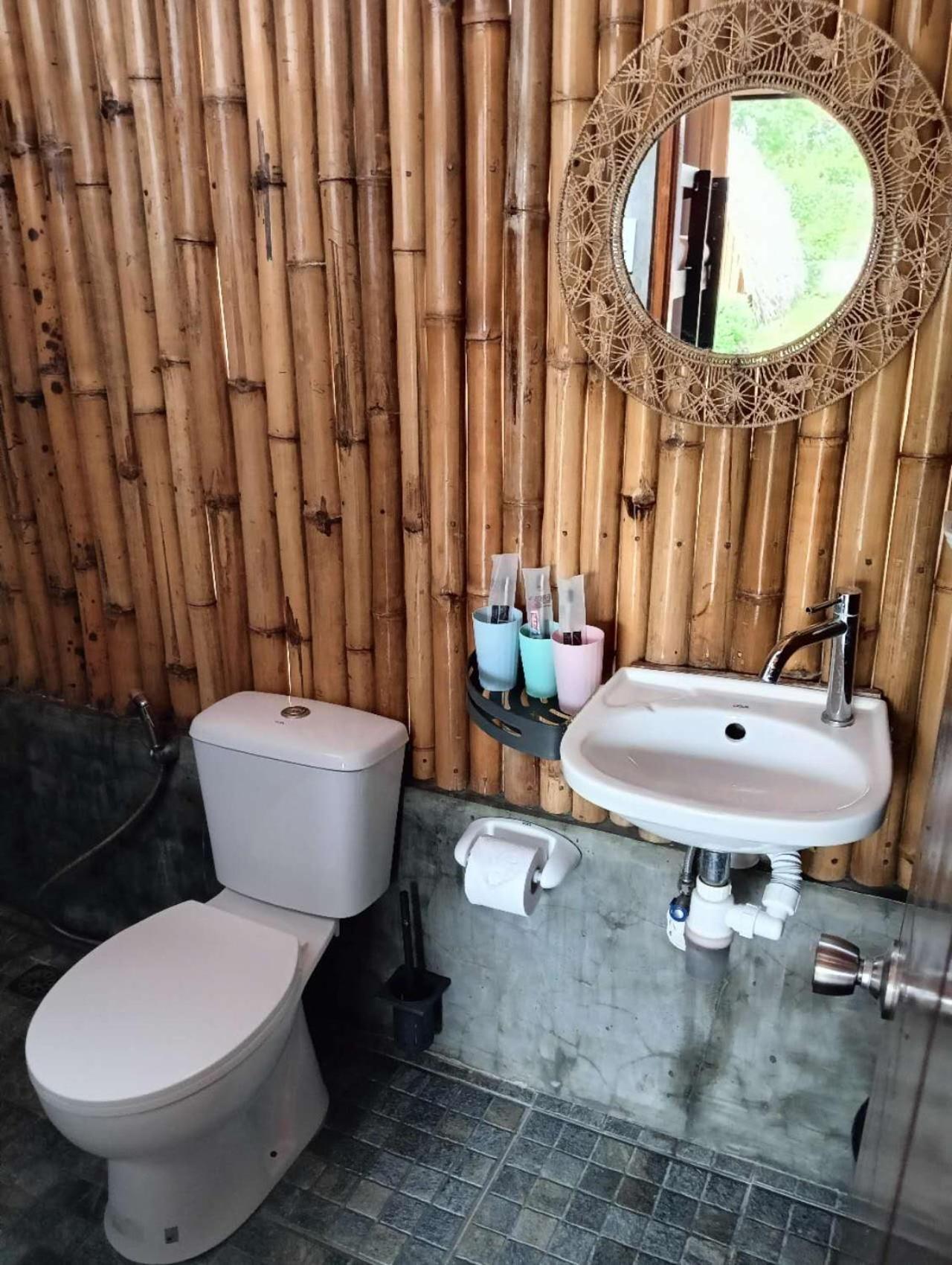 East Holiday Resort 몰볼 외부 사진