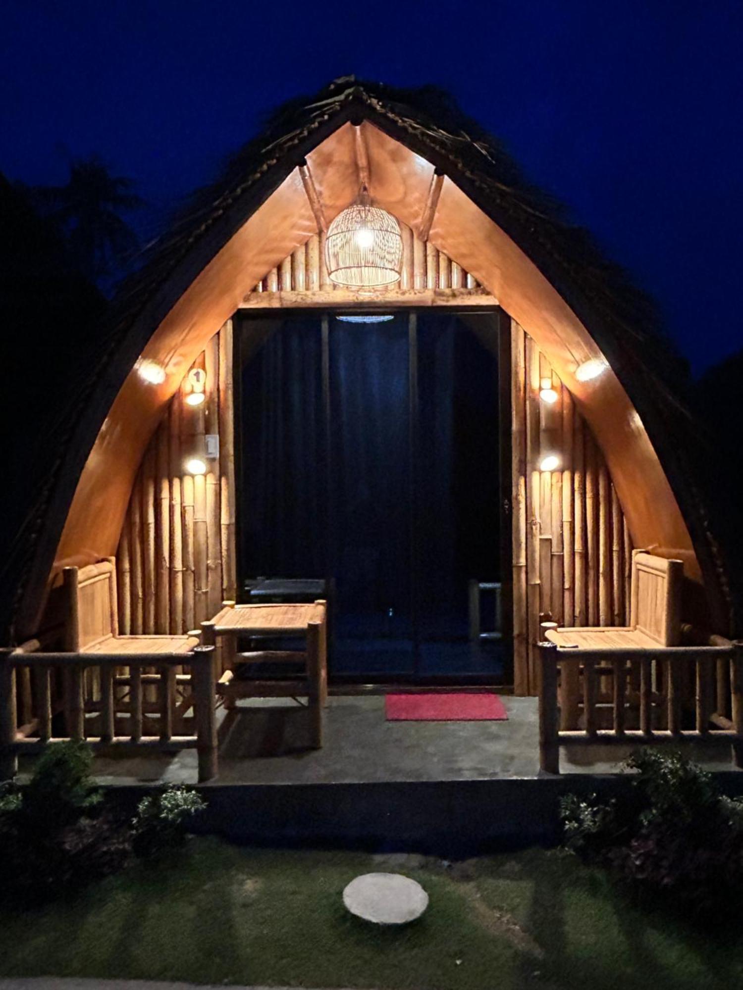 East Holiday Resort 몰볼 외부 사진